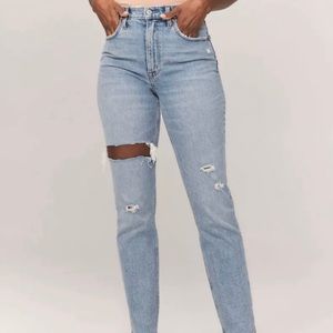 ABERCROMBIE CURVE LOVE 90s Straight HIGHRISE Jeans
